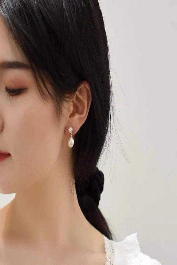 Tricia Pearl Earrings