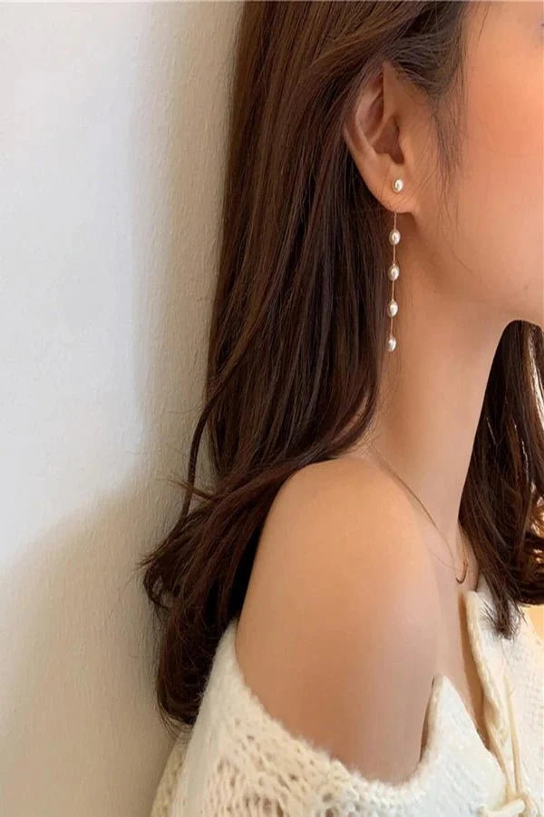 Tricia Pearl Earrings