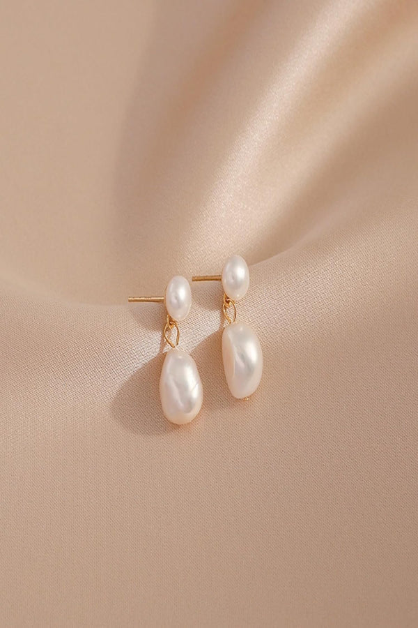 Tricia Pearl Earrings