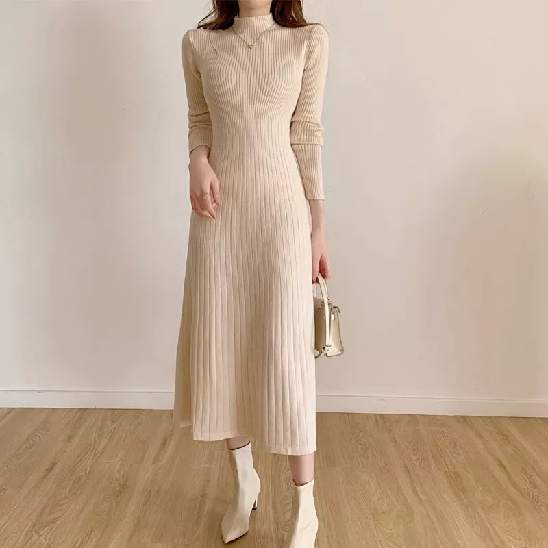 Tricia Robe