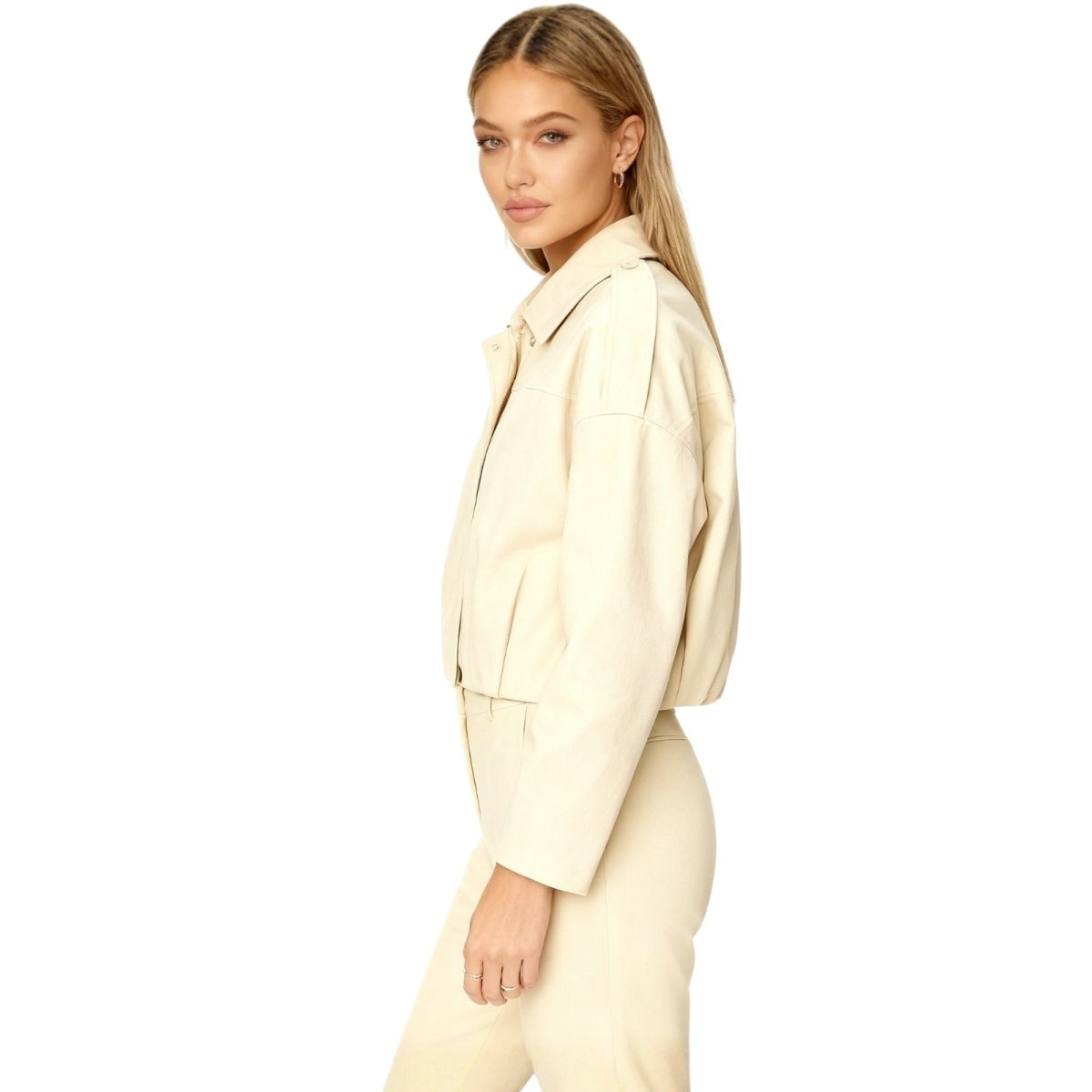 Kouvr Fashion cropped suede Keilani jacket in Beige.