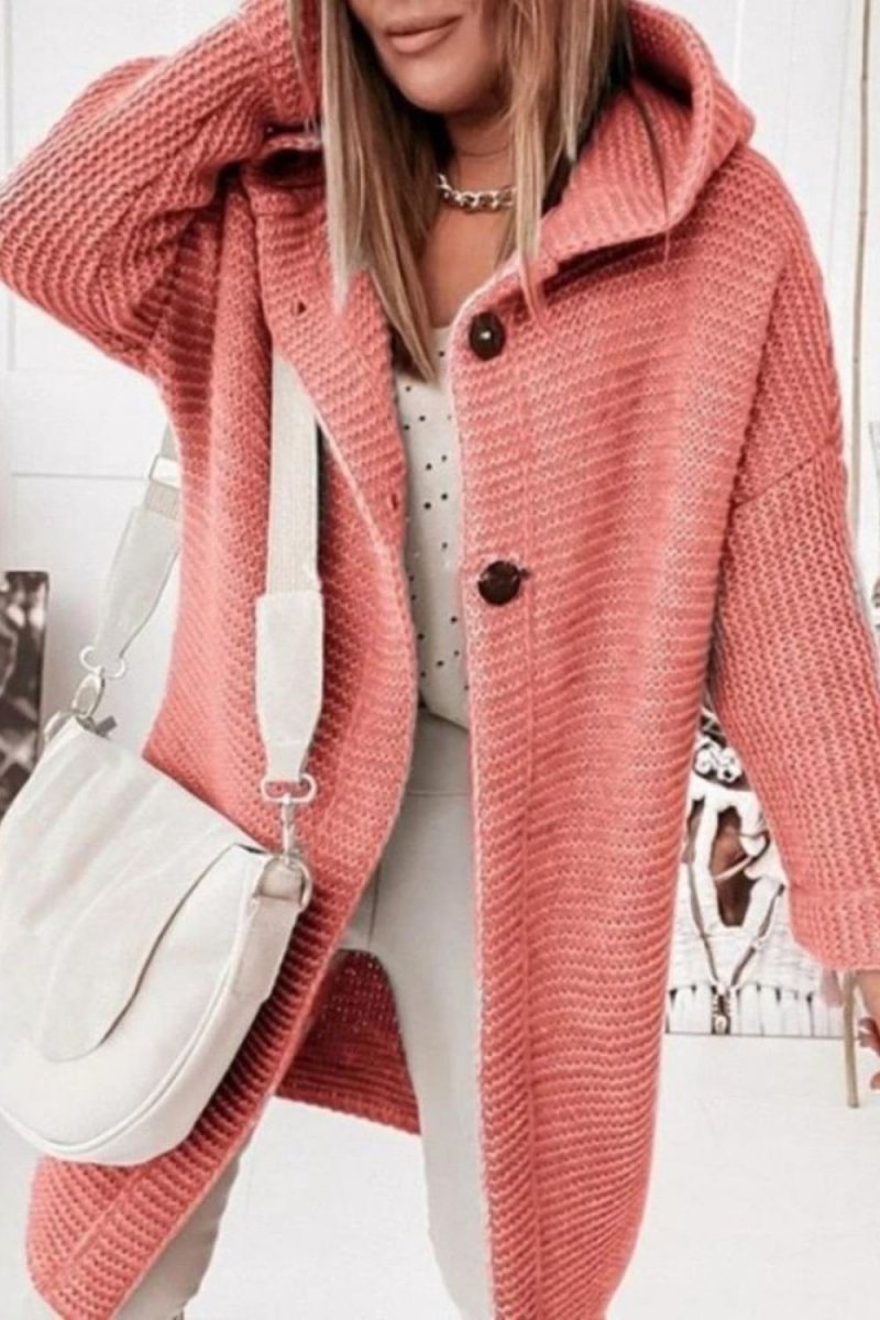 cozy loungewear", "transitional jacket", "effortless style", "wardrobe staple", "minimalist outerwear", "soft knit