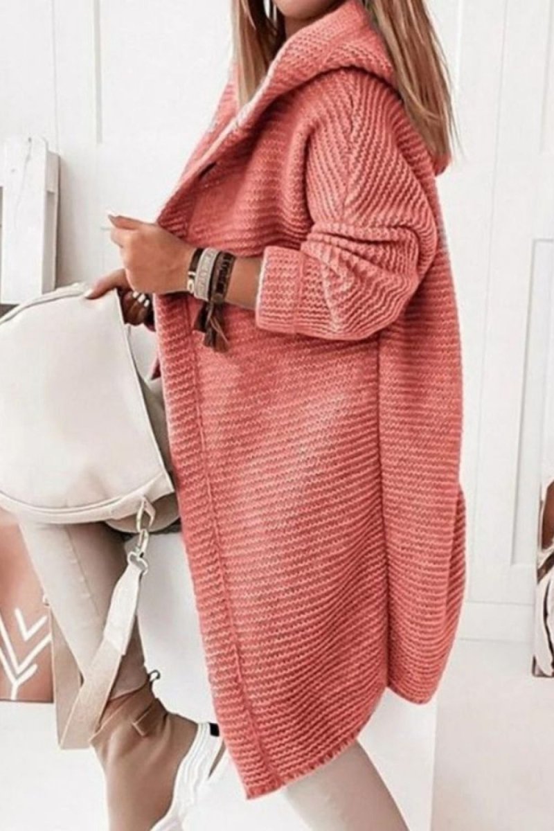 cozy loungewear", "transitional jacket", "effortless style", "wardrobe staple", "minimalist outerwear", "soft knit