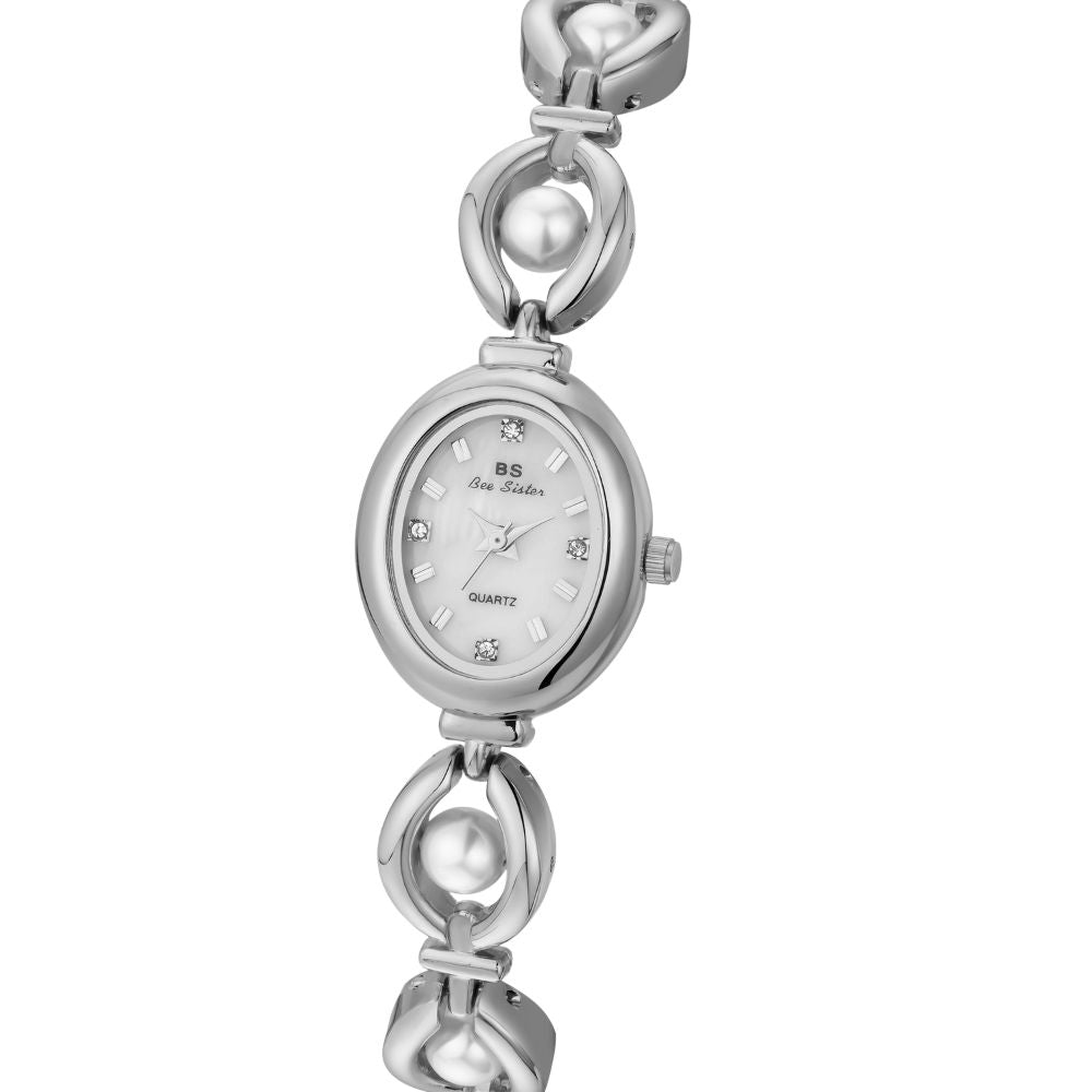 Kouvr Fashion Women's Gold Pearl Bracelet Watch on wrist