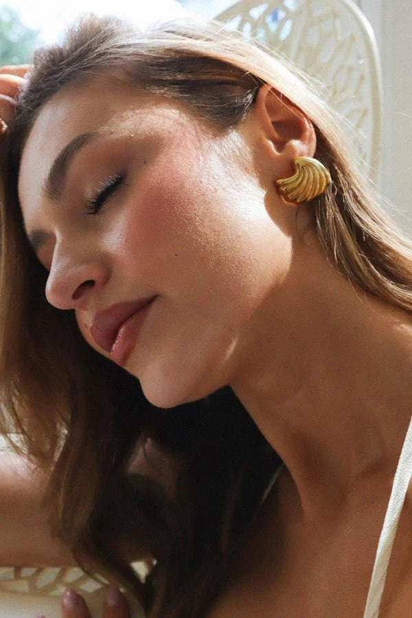 Emery Gold Seashell Earrings