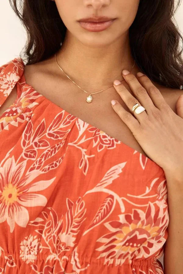 Hannah Pendant Necklace