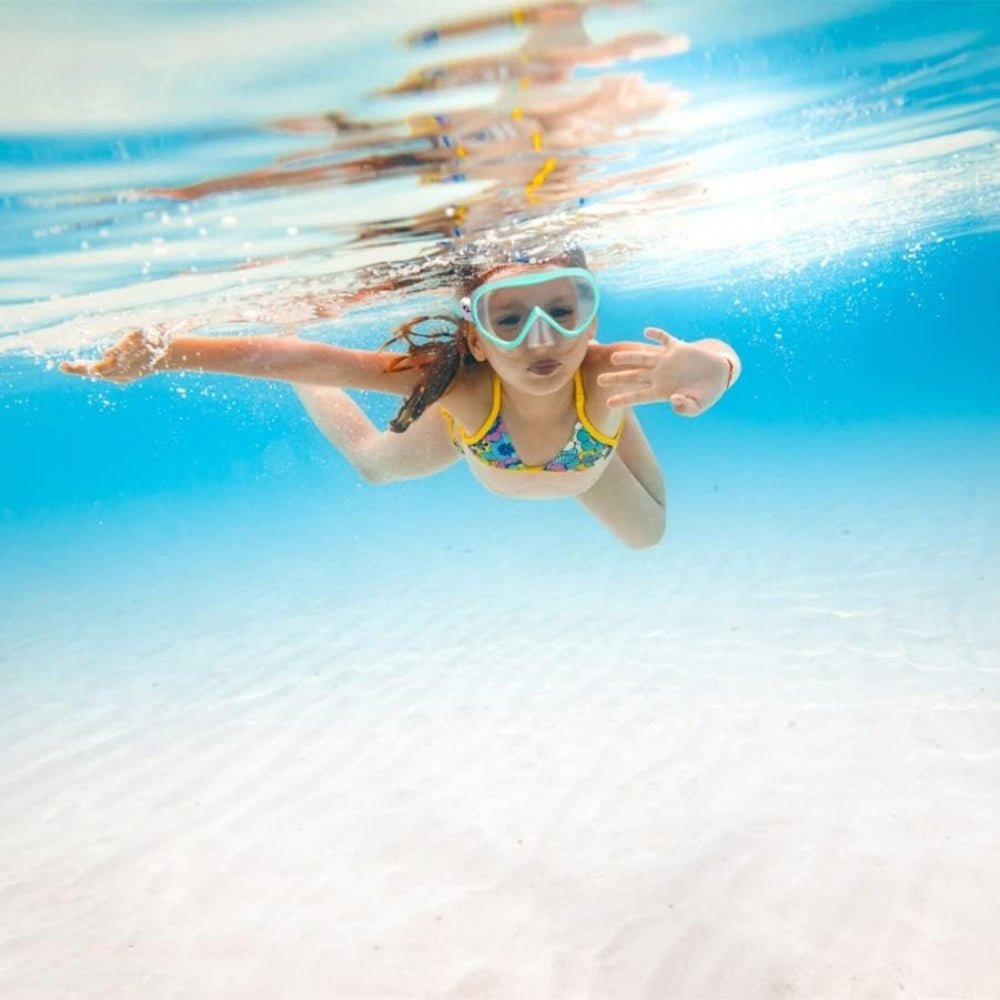 anti-leak," "panoramic view," "ocean exploration," "pool swimming," "beach vacation essential," "comfortable fit," and "easy breathing